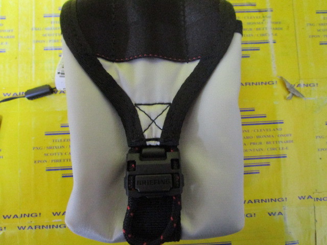 SCOPE BOX POUCH HOLIDAY BRG223G75 White