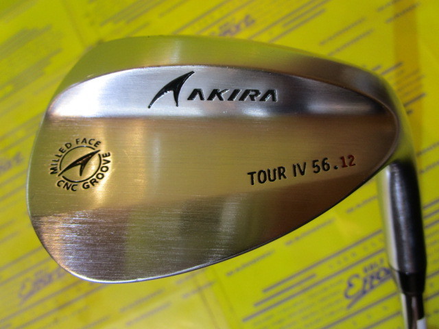 カスタム 23モデル アキラ ツアーウェッジ4　3本組 クロムメッキ仕上げ ダイナミックゴールド DG（ヒートトランスファー） 特注 AKIRA ツアーウェッジ4 アキラプロダクツ AKIRA TOUR III PVD仕上げ ヘッドのみ アキラ