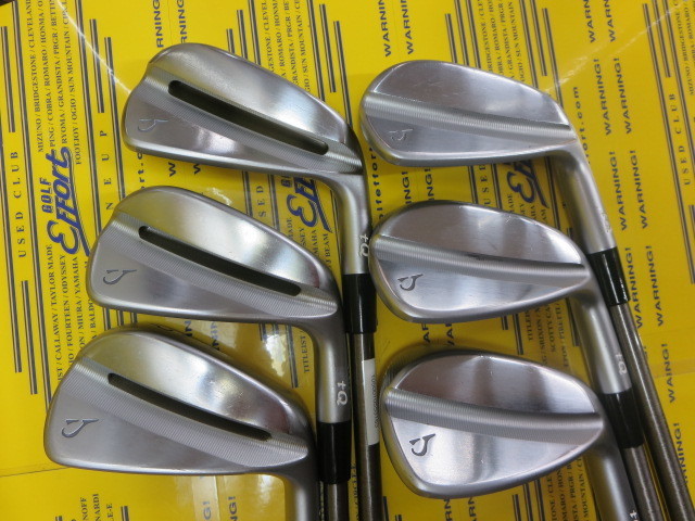 tQ Iron