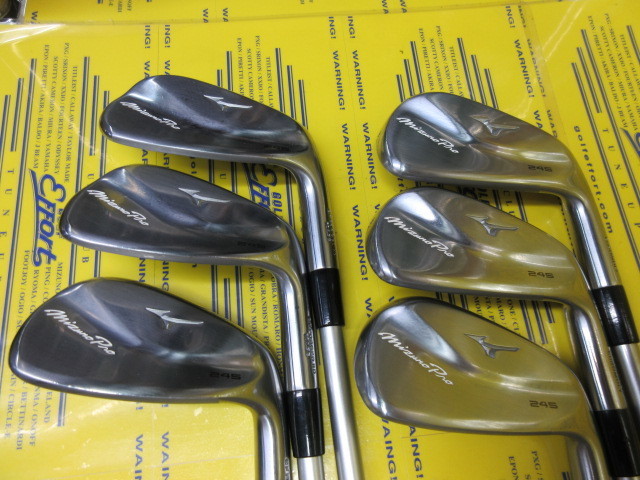 ミズノ　Mizuno Pro 245