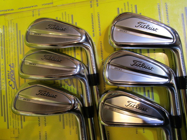 タイトリスト　T200(2023)