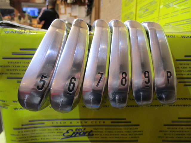 ダンロップ SRIXON ZXi5/ZXi7 COMBOのスペック詳細 | 中古ゴルフクラブ