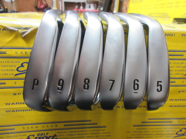 JPX 923 FORGED アイアン 単品／左用(No.4、GW)(Dynamic Gold