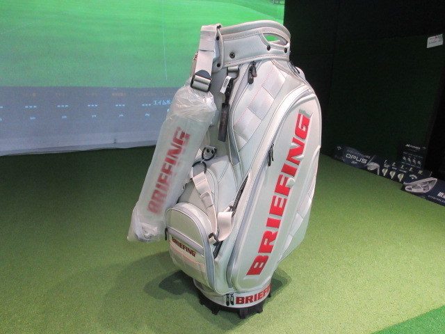 BRIEFING<br>CR-3 #04 BRG253D02 Silver