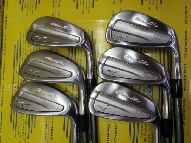 Mizuno Pro M-13