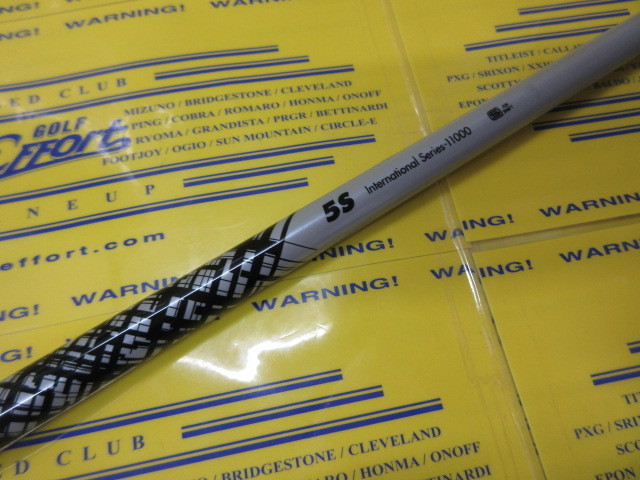 ATTAS 11 5<br>タイトリスト スリーブ