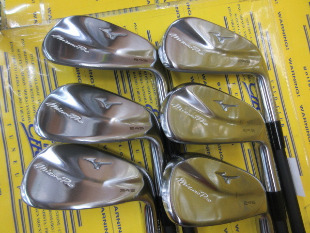 ミズノ　Mizuno Pro 245