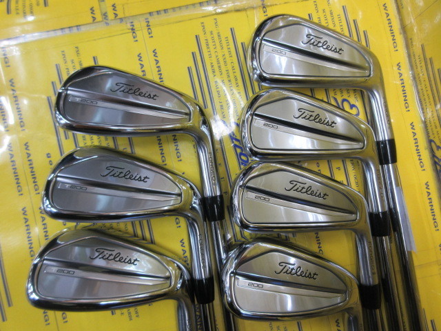 タイトリスト　T200(2023)