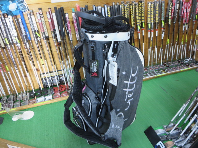 送料無料/美品 絶対お買い得PARIS Golf 高級キャディエメラルドグリーン BEAMS GOLF（ビームス ゴルフ）バイカラー エイトハーフ